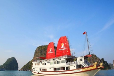 Halong Bay - Sung Sot Cave - Hanoi